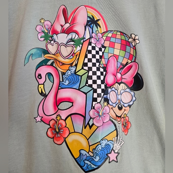 🌟 Handmade Disney Daisy Duck Tee – DTF Transfer Y2K Graphic Pastel Green Unisex - Picture 2 of 5